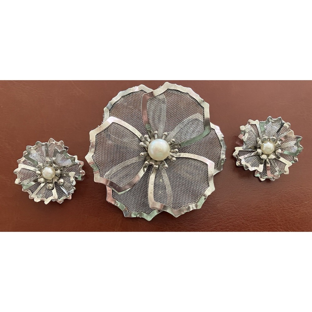 B.E.D Mesh Flower Brooch and Clip Earrings w Pearl Highlight Mid Century Modern